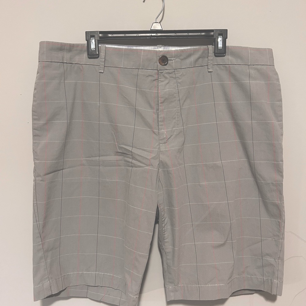 Men’s plaids grey penguin brand golf shorts